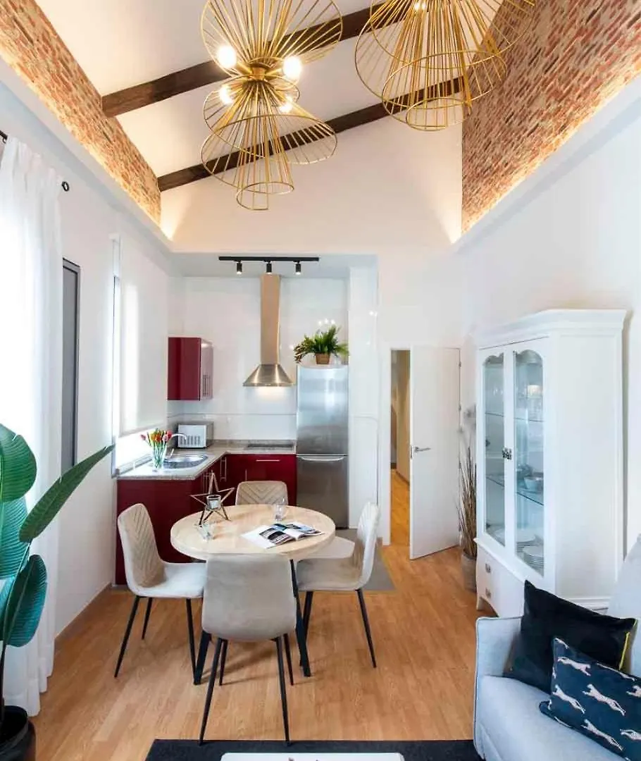 Apartamento Familiar Nuevo De Diseno En La Mejor Zona De Triana, Parking Included Seville 0*,  Spain